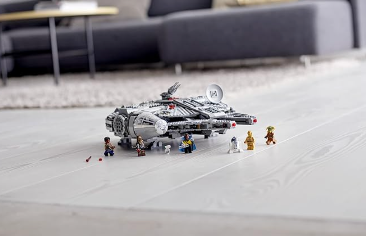 LEGO Star Wars Millennium Falcon 75257 Building Set