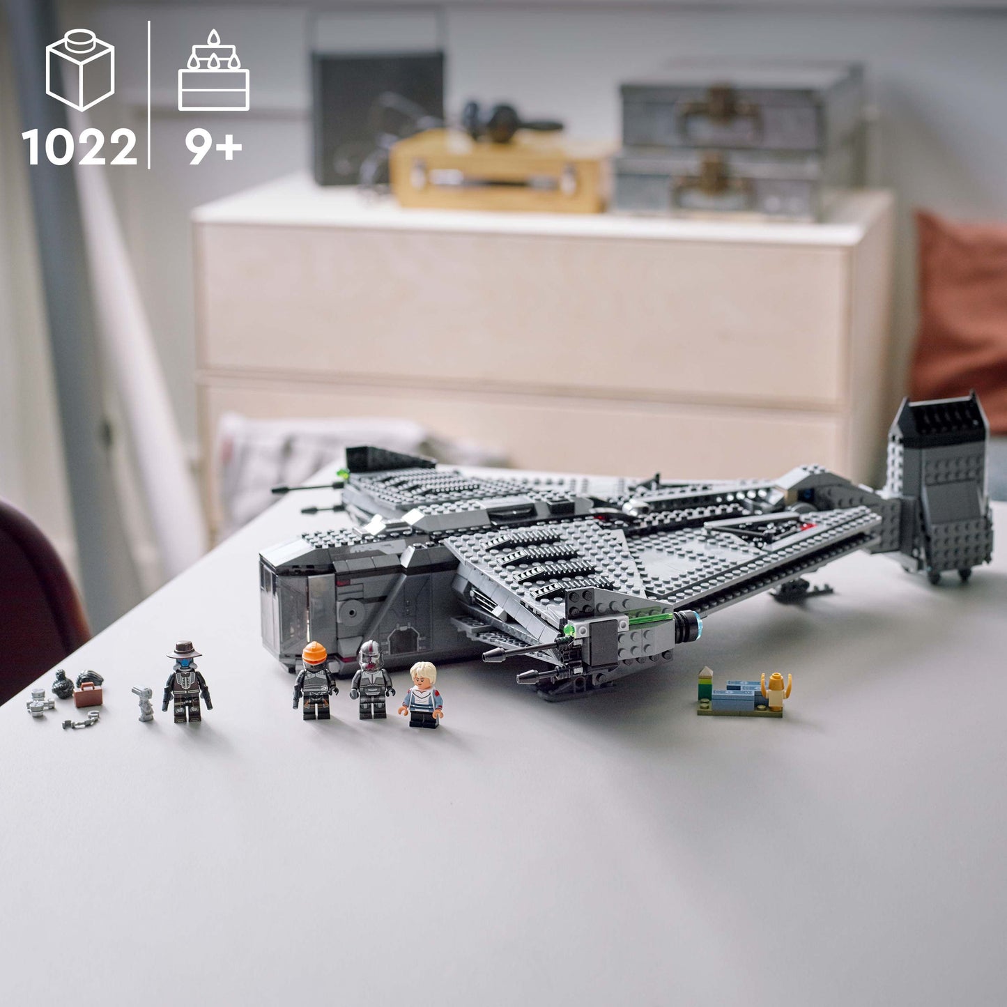 LEGO Star Wars The Justifier 75323, Buildable Star Wars Toy Starship with Cad Bane Minifigure